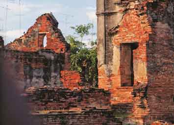 บ้านวิชาเยนทร์ หรือ บ้านหลวงรับราชทูต จังหวัดลพบุรี