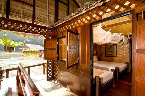 เรือนแพ ริเวอร์แคว จังเกิลราฟท์ (River Kwai Jungle Rafts Resort)