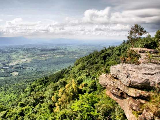 ผาหัวนาค อุทยานแห่งชาติภูแลนคา จังหวัดชัยภูมิ