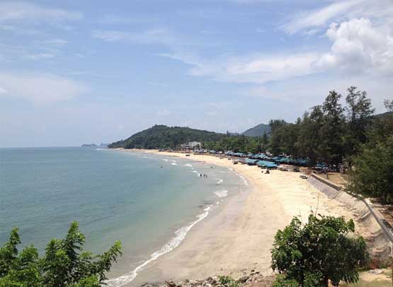 หาดทรายรี จังหวัดชุมพร