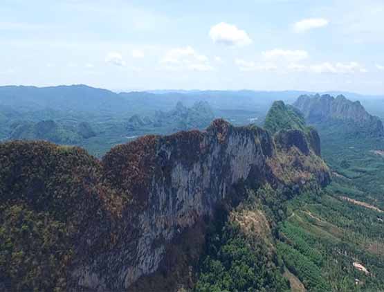 เขาทะลุ จังหวัดชุมพร