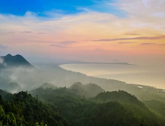 เขาดินสอจุดชมวิว 360 องศา จังหวัดชุมพร