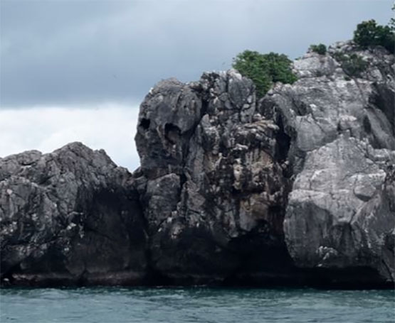 เกาะกระโหลก อุทยานแห่งชาติหมู่เกาะชุมพร จังหวัดชุมพร