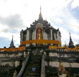 วัดพระธาตุพระยืน ลำพูน