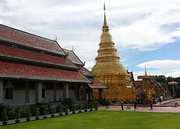 พระธาตุหริภุญชัย จังหวัดลำพูน