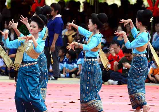 งานประเพณีไหลเรือไฟ จังหวัดนครพนม