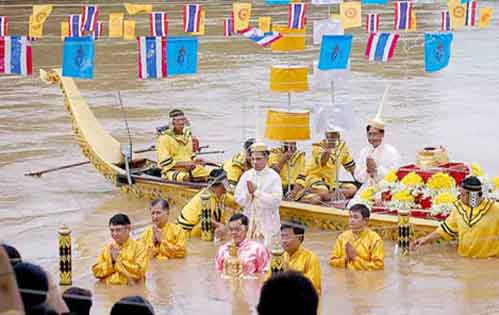 อุ้มพระดำน้ำ จังหวัดเพชรบูรณ์ 