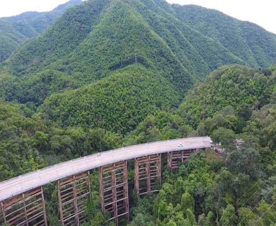 สะพานพ่อขุนผาเมืองหรือสะพานห้วยตอง จังหวัดเพชรบูรณ์