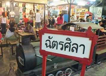 ตลาดฉัตรศิลา ตลาดกลางคืนหัวหิน จ.ประจวบคีรีขันธุ์