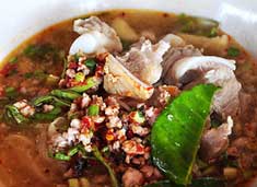 ร้านก๋วยเตี๋ยวลำปาง จังหวัดระยอง