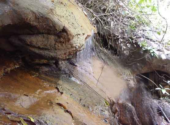 วนอุทยานผาน้ำย้อย (พุทธอุทยานอีสาน) จังหวัดร้อยเอ็ด