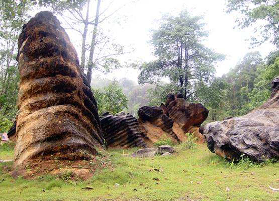 ลานหินป่าพน   จังหวัดสตูล