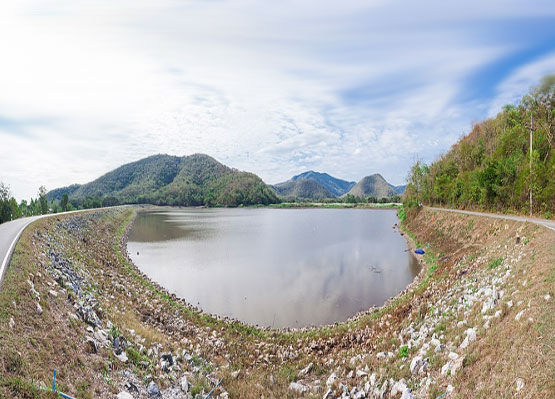 เขื่อนสรีดภงส์ หรือทำนบพระร่วง จังหวัดสุโขทัย